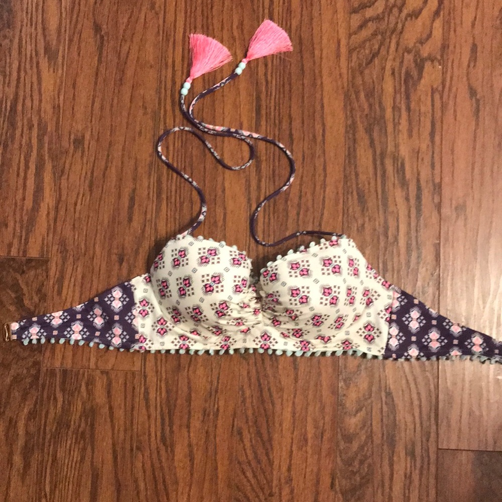 Victoria’s Secret bikini set